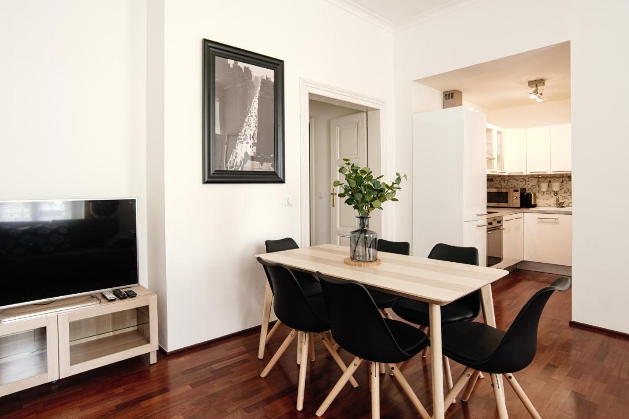 פראג Apartment Gesse Kollarova מראה חיצוני תמונה