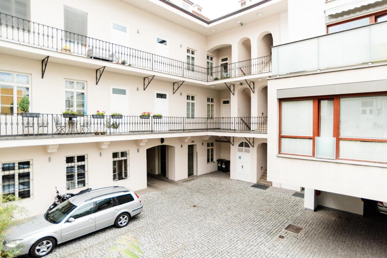פראג Apartment Gesse Kollarova מראה חיצוני תמונה
